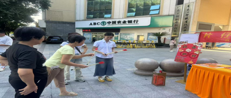 片仔癀国药堂（天河店）--中医药夜市邀您解锁：片仔癀奇妙体验夜