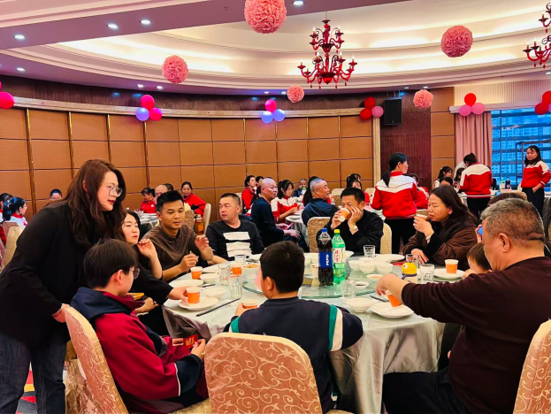 2026年团结互助 幼儿园教职工年会盛典--片仔癀分享会