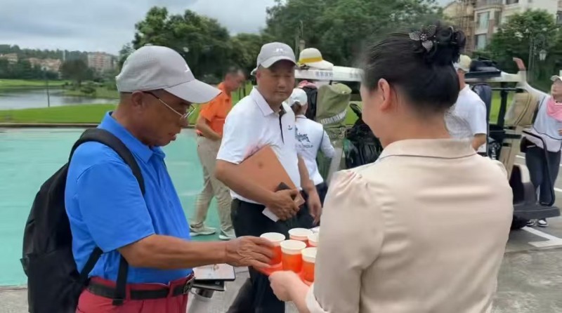 钻牛杯”高尔夫邀请赛暨广东南粤高尔夫俱乐部月例赛---片仔癀宣传活动